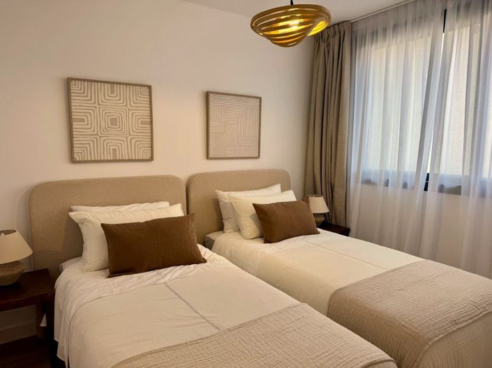 Image No.6-3 Bed Property for sale