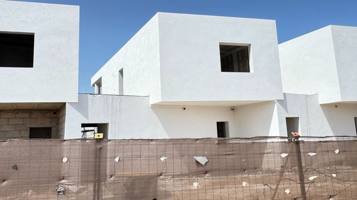 Image No.19-4 Bed Property for sale