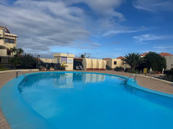 Image No.26-3 Bed Property for sale