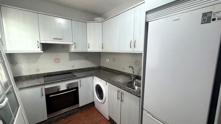 Image No.8-3 Bed Property for sale