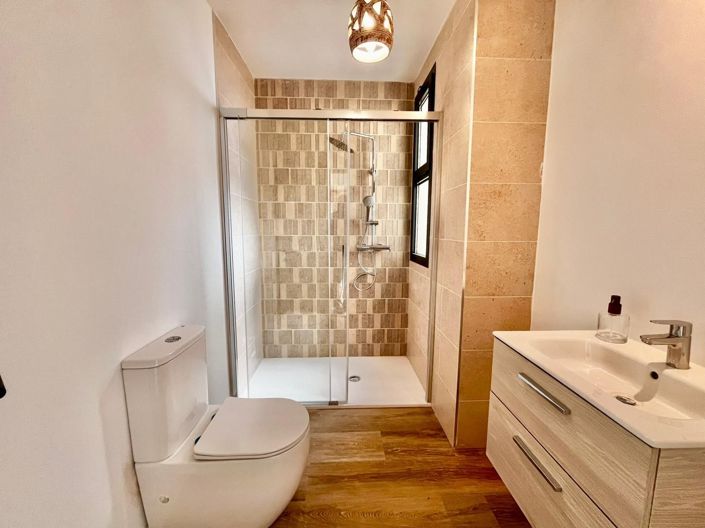 Image No.11-3 Bed Apartment for sale