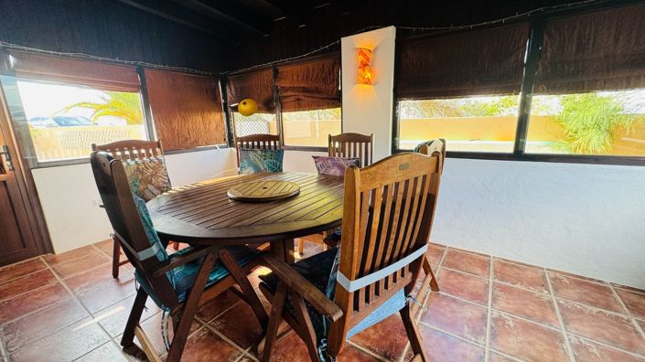 Image No.12-3 Bed Property for sale