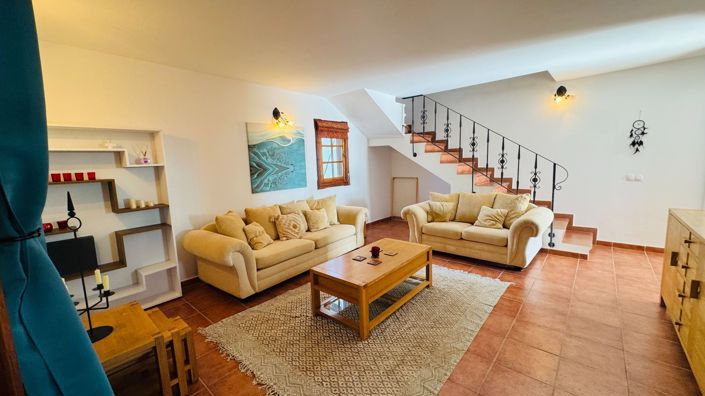 Image No.15-3 Bed Property for sale