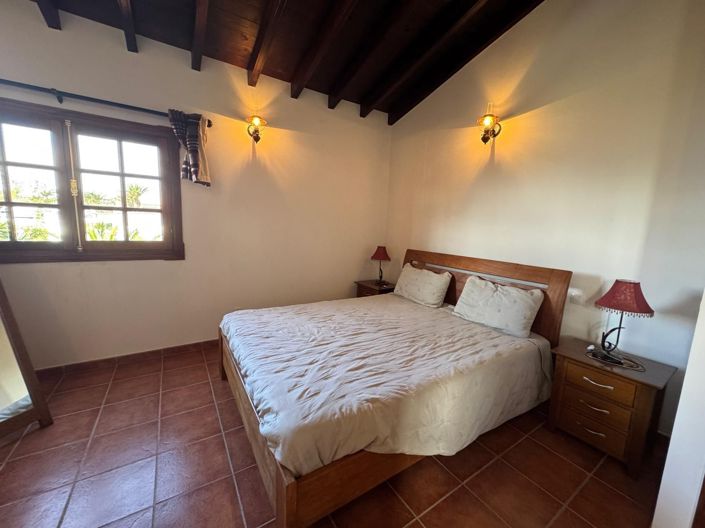 Image No.18-3 Bed Property for sale