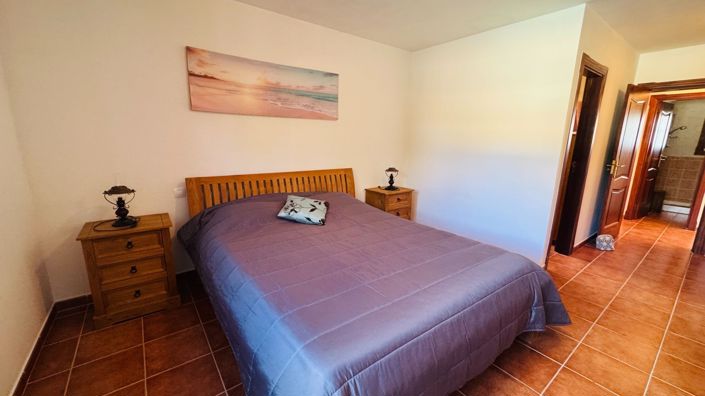 Image No.31-3 Bed Property for sale