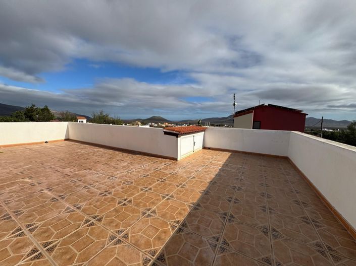 Image No.36-3 Bed Property for sale