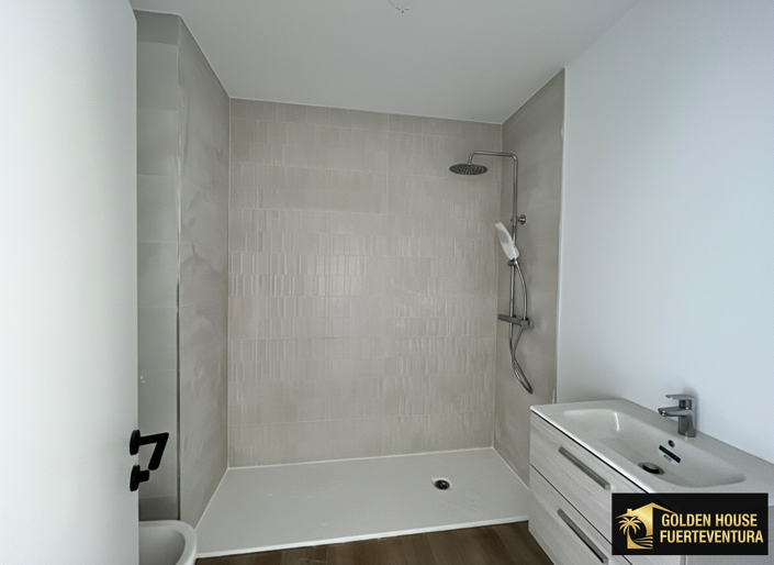 Image No.15-3 Bed Apartment for sale