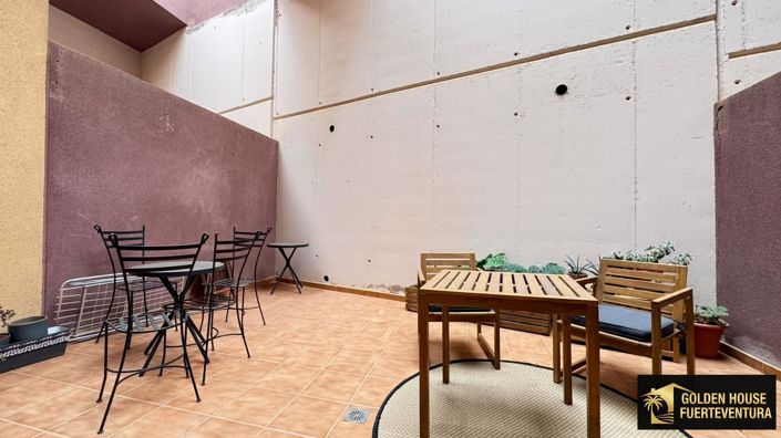 Image No.22-3 Bed Property for sale