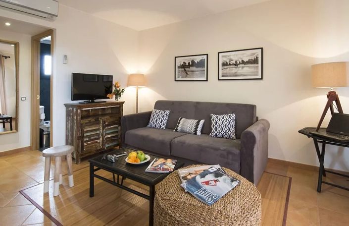 Image No.5-2 Bed Property for sale