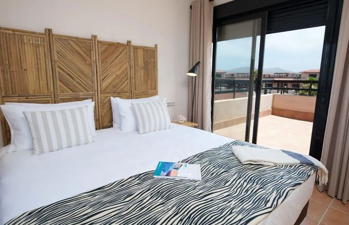 Image No.9-2 Bed Property for sale