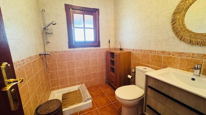 Image No.20-Propriété de 3 chambres à vendre à Triquivijate