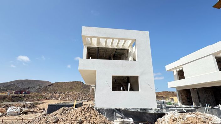 Image No.9-3 Bed Property for sale