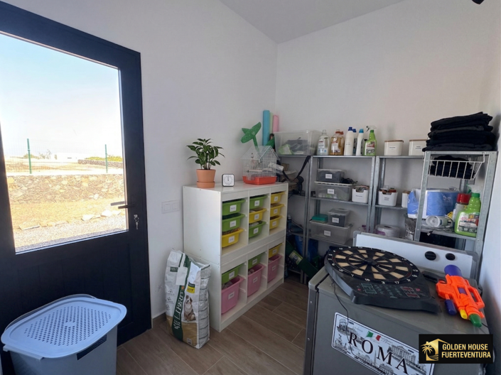 Image No.24-3 Bed Property for sale