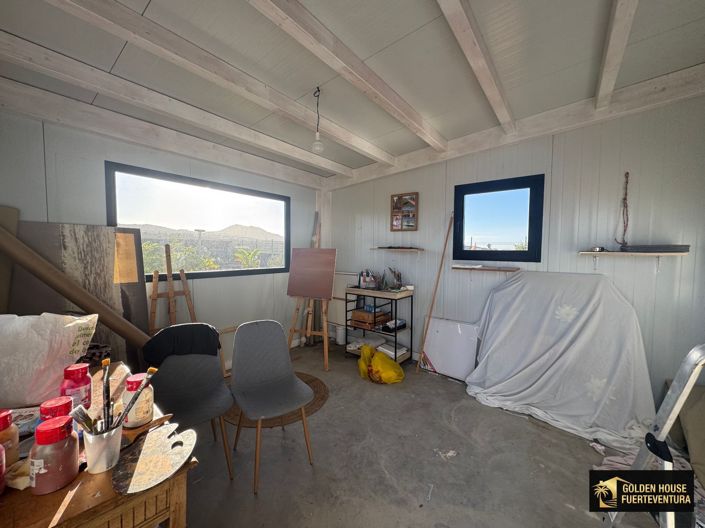 Image No.25-3 Bed Property for sale