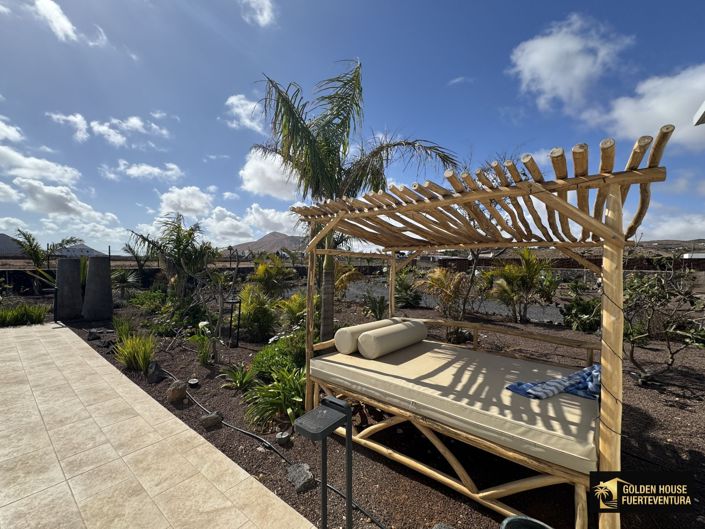 Image No.32-3 Bed Property for sale