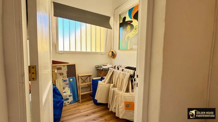 Image No.36-3 Bed Property for sale