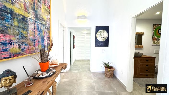 Image No.17-3 Bed Property for sale