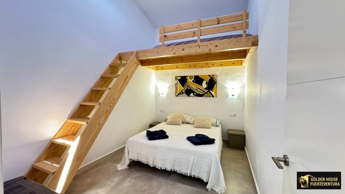 Image No.21-3 Bed Property for sale
