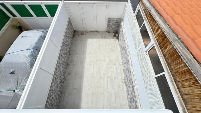 Image No.20-2 Bed Property for sale