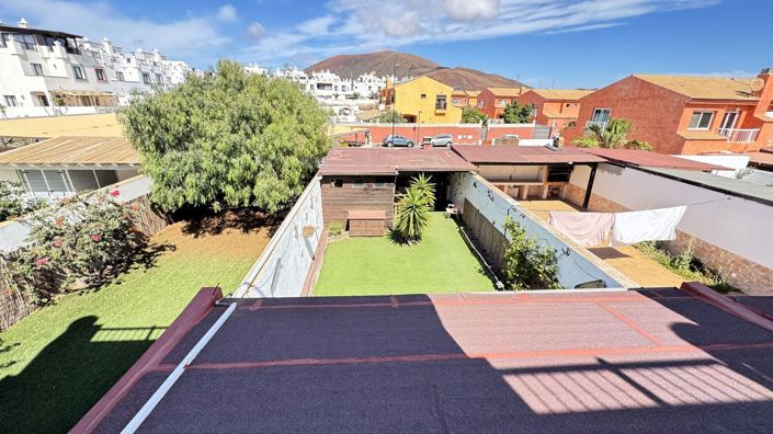 Image No.11-3 Bed Property for sale