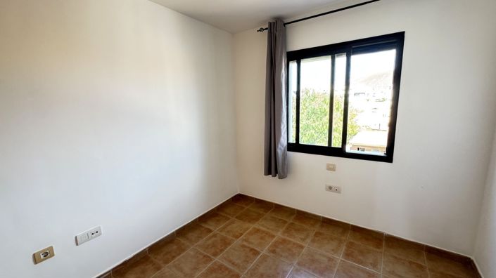 Image No.17-3 Bed Property for sale