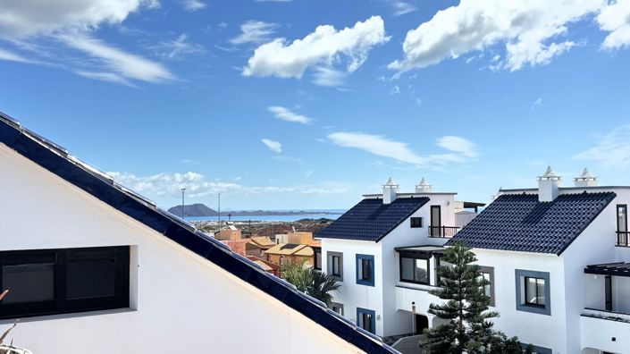 Image No.27-3 Bed Property for sale