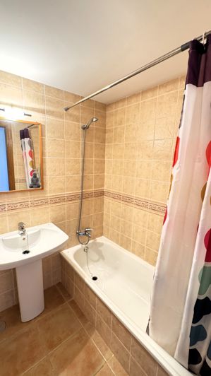 Image No.33-3 Bed Property for sale