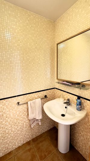 Image No.35-3 Bed Property for sale