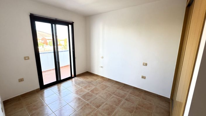 Image No.8-3 Bed Property for sale