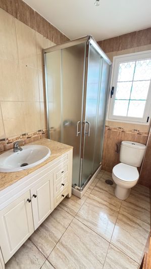 Image No.20-3 Bed Property for sale