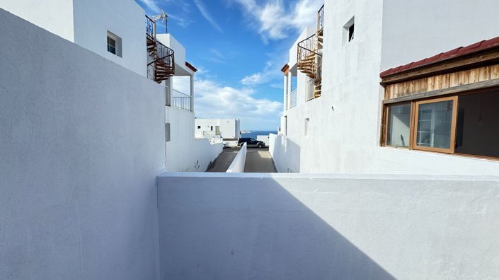 Image No.29-3 Bed Property for sale