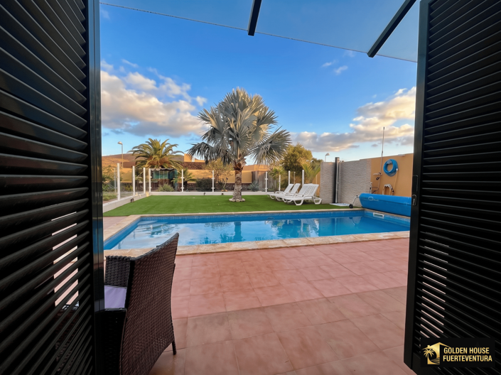 Image No.27-3 Bed Property for sale