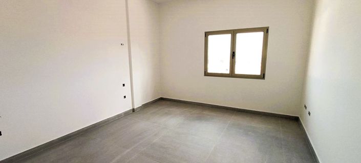 Image No.9-5 Bed Property for sale