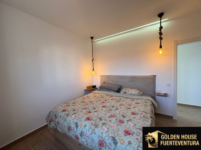 Image No.30-3 Bed Property for sale
