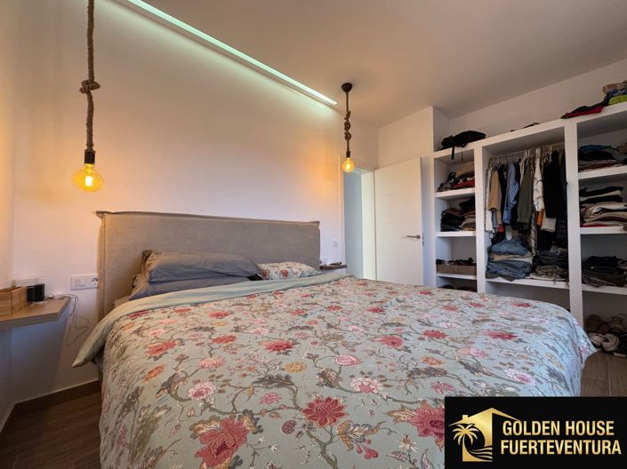 Image No.31-3 Bed Property for sale