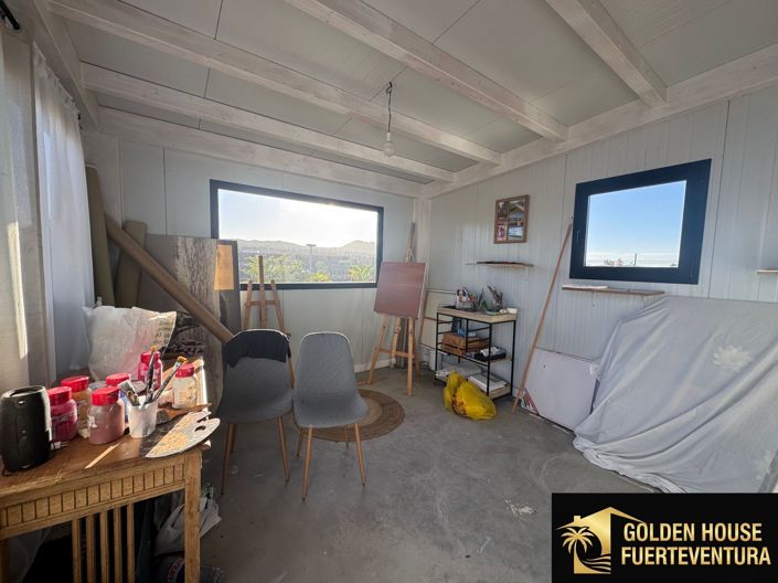 Image No.36-3 Bed Property for sale