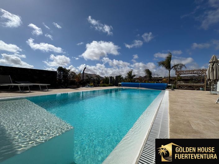 Image No.45-3 Bed Property for sale