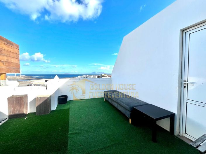 Image No.19-3 Bed Property for sale