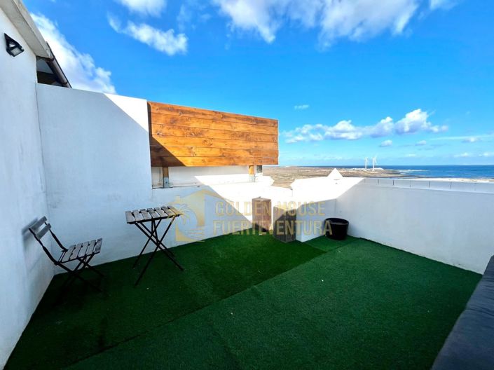 Image No.20-3 Bed Property for sale