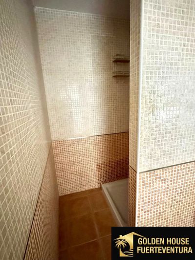 Image No.12-3 Bed Property for sale