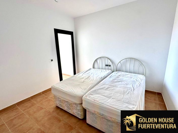 Image No.8-3 Bed Property for sale