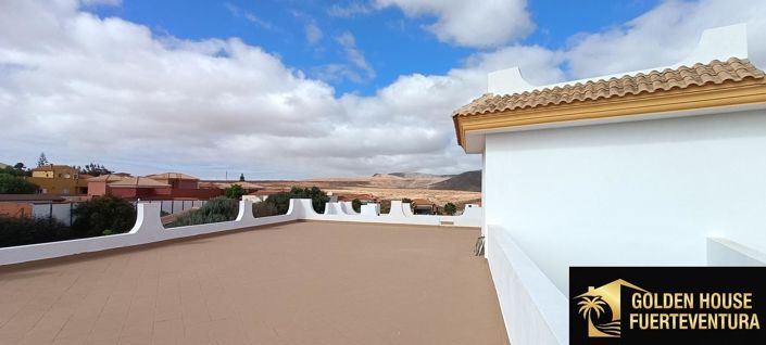 Image No.17-5 Bed Property for sale