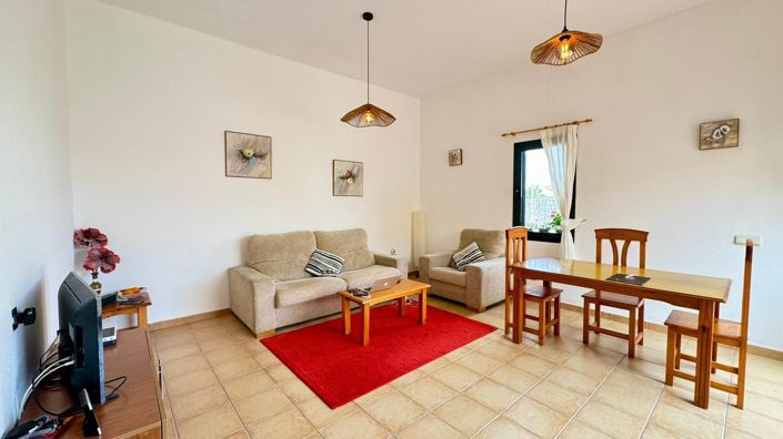 Image No.10-1 Bed Property for sale