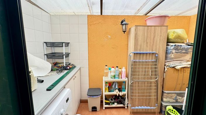 Image No.15-1 Bed Property for sale