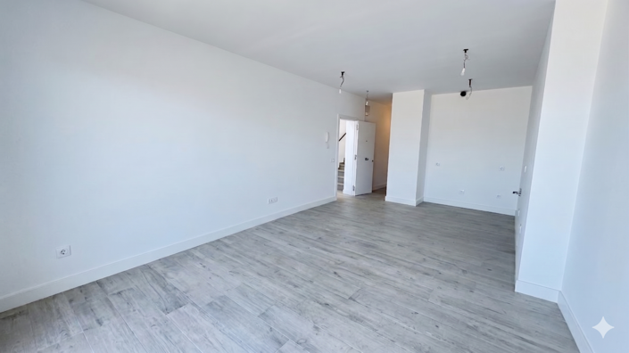 Image No.8-1 Bed Property for sale