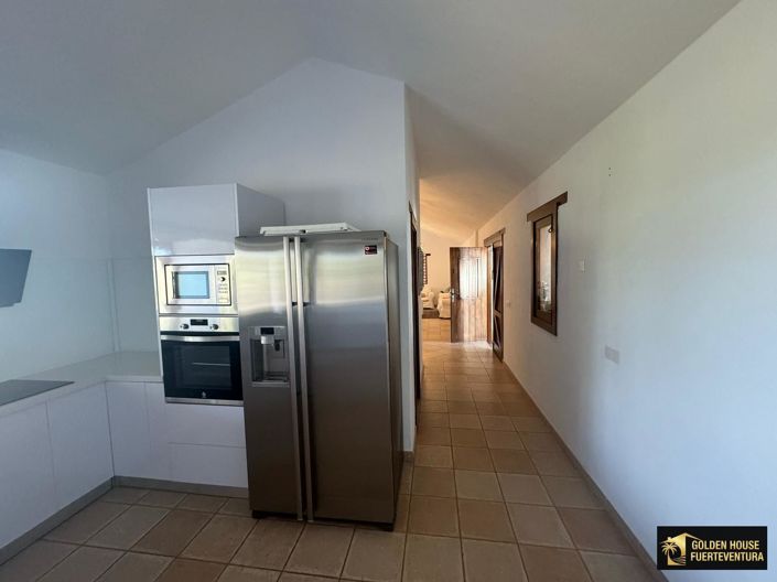 Image No.21-3 Bed Property for sale