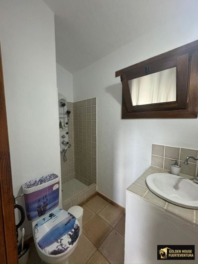 Image No.37-3 Bed Property for sale