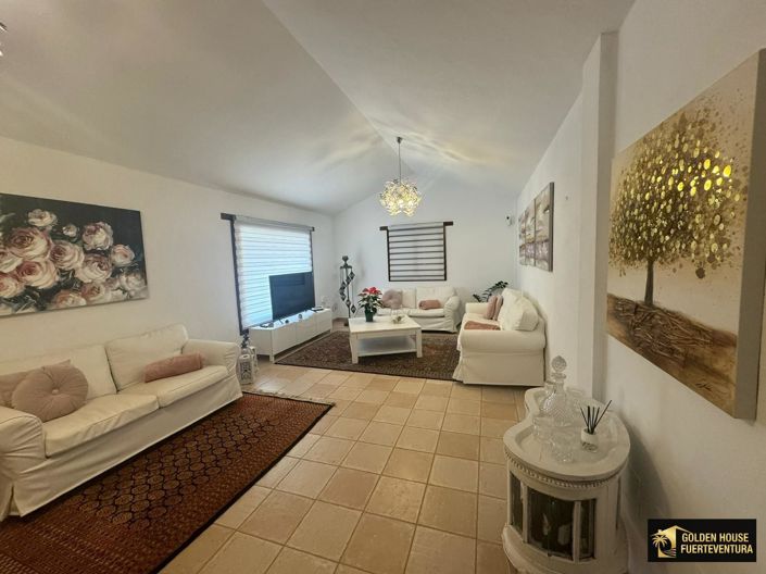 Image No.9-3 Bed Property for sale