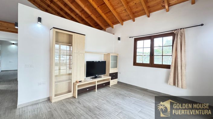 Image No.14-2 Bed Property for sale