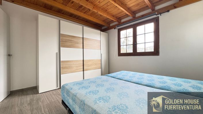 Image No.27-2 Bed Property for sale